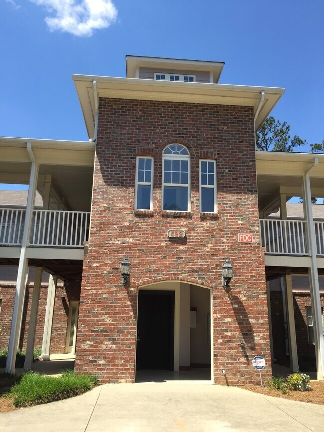 Building Photo - 522 Lionshead Rd