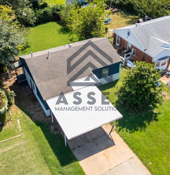 Building Photo - 3 Bedroom Rent to Own Home Available!