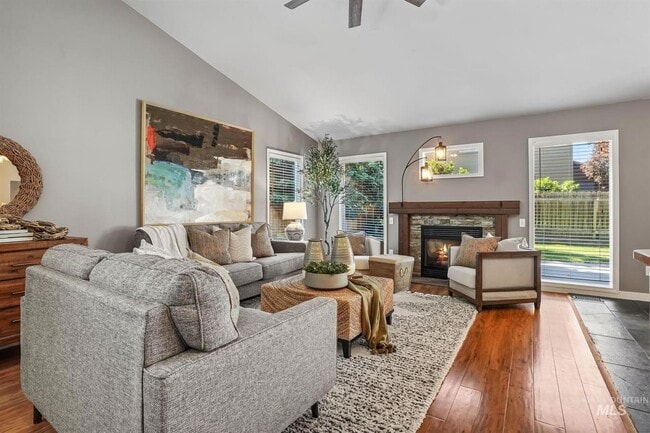 Building Photo - 11909 W Patrina Dr