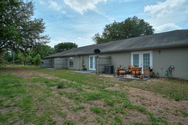 Building Photo - 8260 Juniper Rd