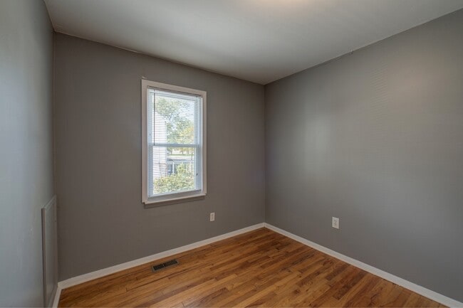 Building Photo - 20340 E 8 Mile Rd