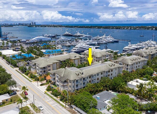 Primary Photo - 3940 N Flagler Dr