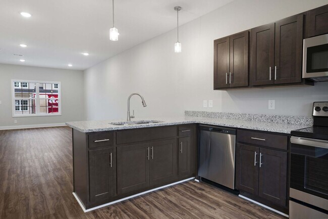 Building Photo - Pro Park Villages # 105