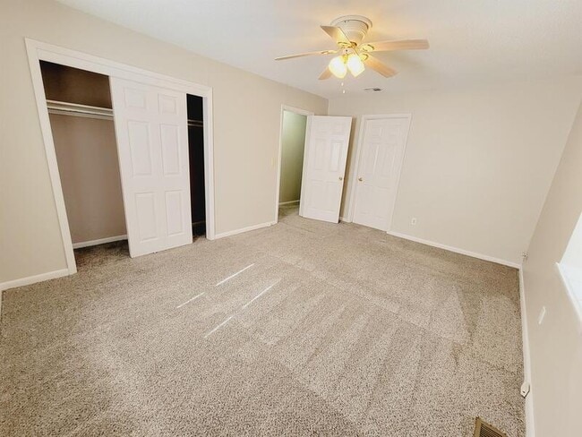 Building Photo - 1744 S Lark Ln