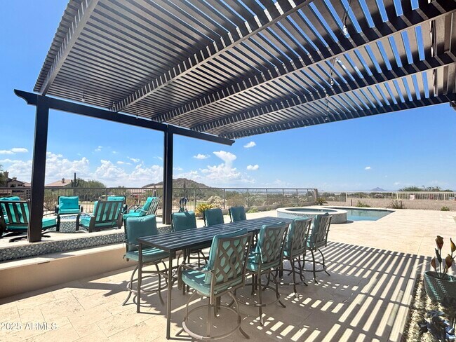 Building Photo - 7637 E Tasman Cir