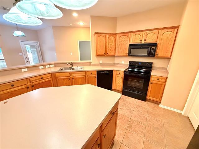 Building Photo - 1413 Lacewing Dr