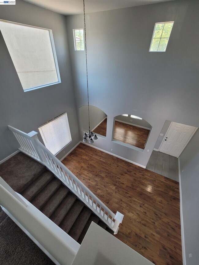 Building Photo - 577 Rockingham Way