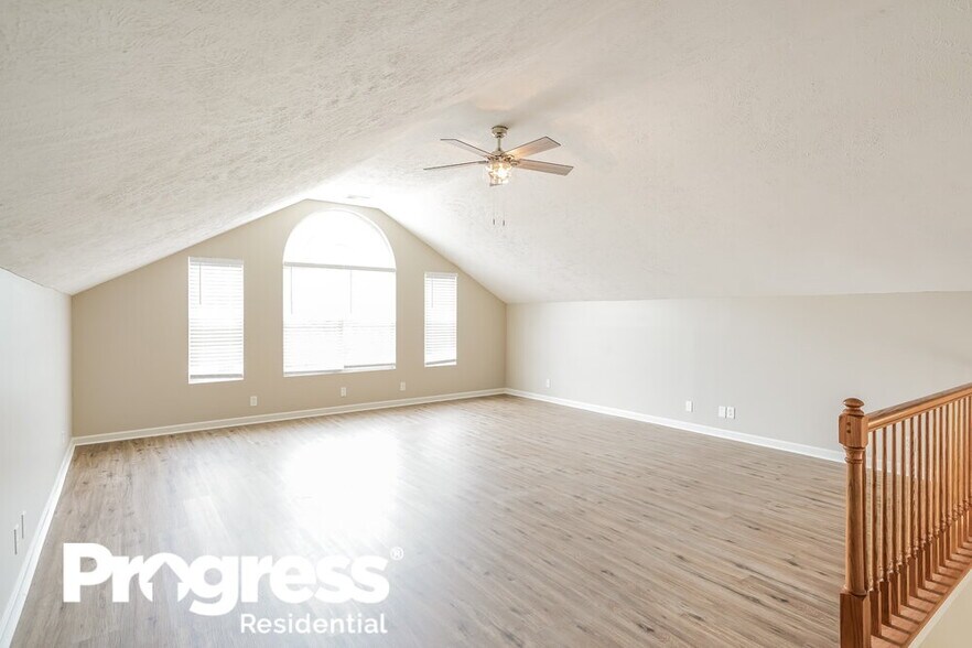 Building Photo - 3620 Burwick Pl