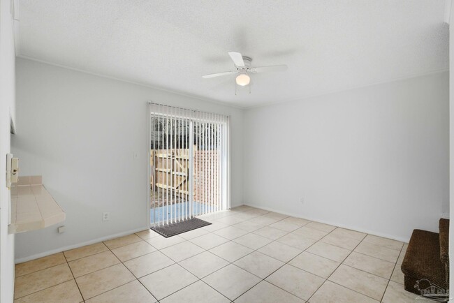 Building Photo - 2109 Langley Ave