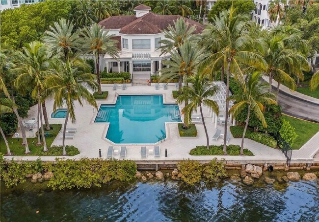 Building Photo - Gorgeous 2 bedroom 2 bath In Aventura on t...