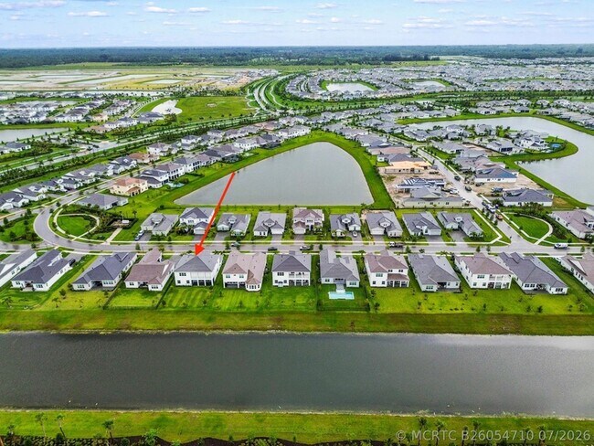 Building Photo - 15030 Wildwood Cir