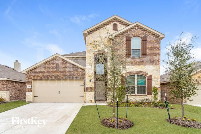 Primary Photo - 1045 N Churchill Dr