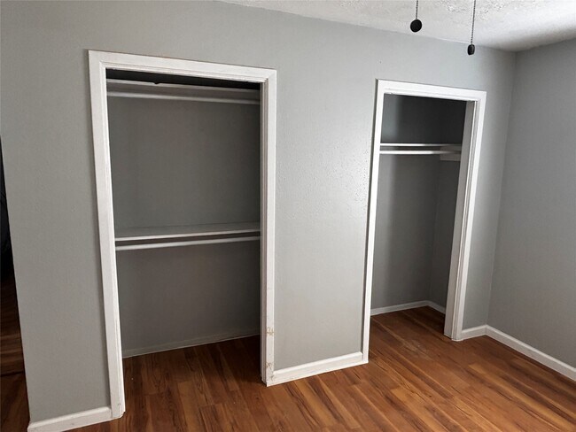 Building Photo - 10523 Permian Dr