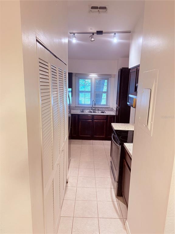 Building Photo - 5134 SW 92nd Ct