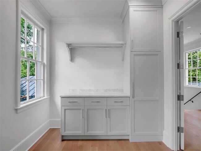 Building Photo - 3625 Tuxedo Rd NW