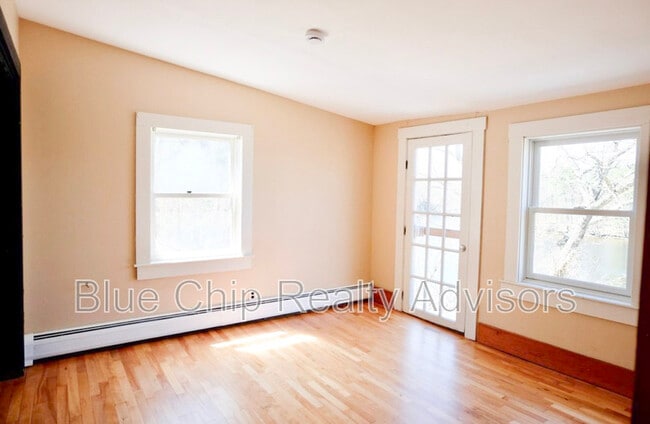 Building Photo - 114 Garvins Falls Rd