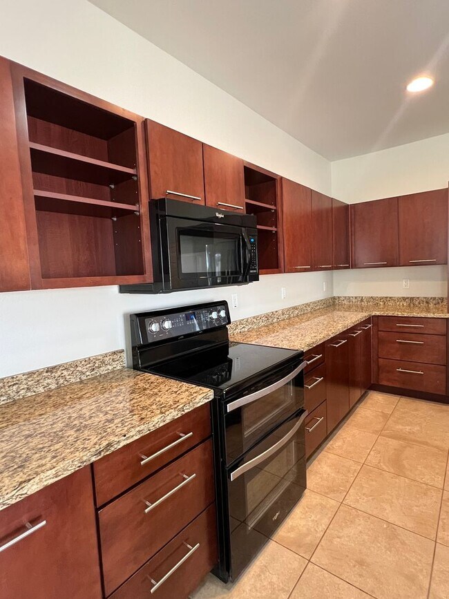 Building Photo - 3546 E Ravenswood Dr