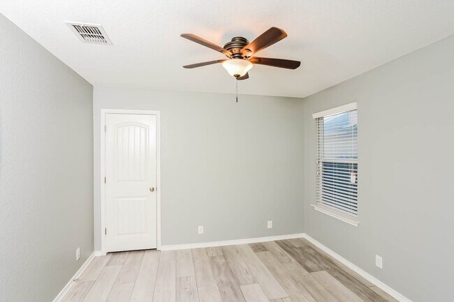 Building Photo - 8812 Belgian Fls