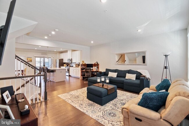 Building Photo - 7843 Otterbein Way