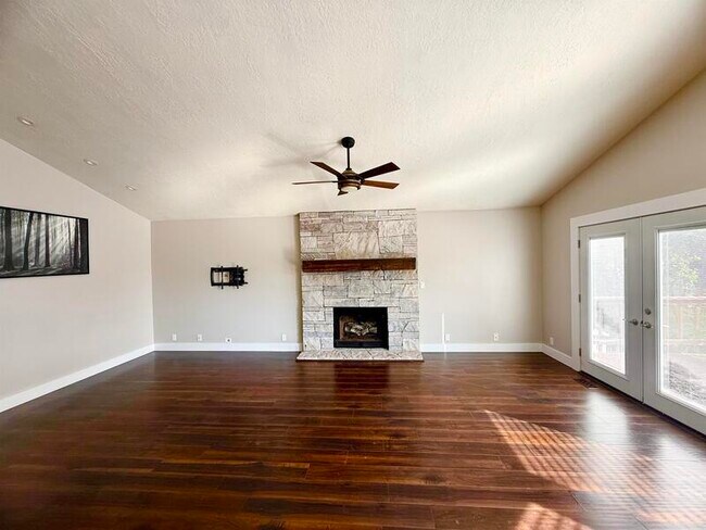 Building Photo - 2154 Wasatch Blvd