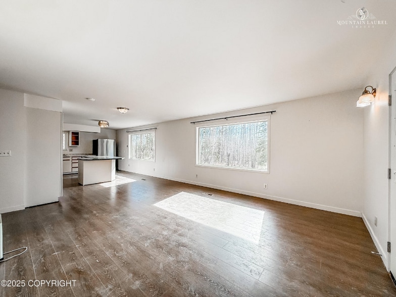 Building Photo - 8747 S Twilight Dr