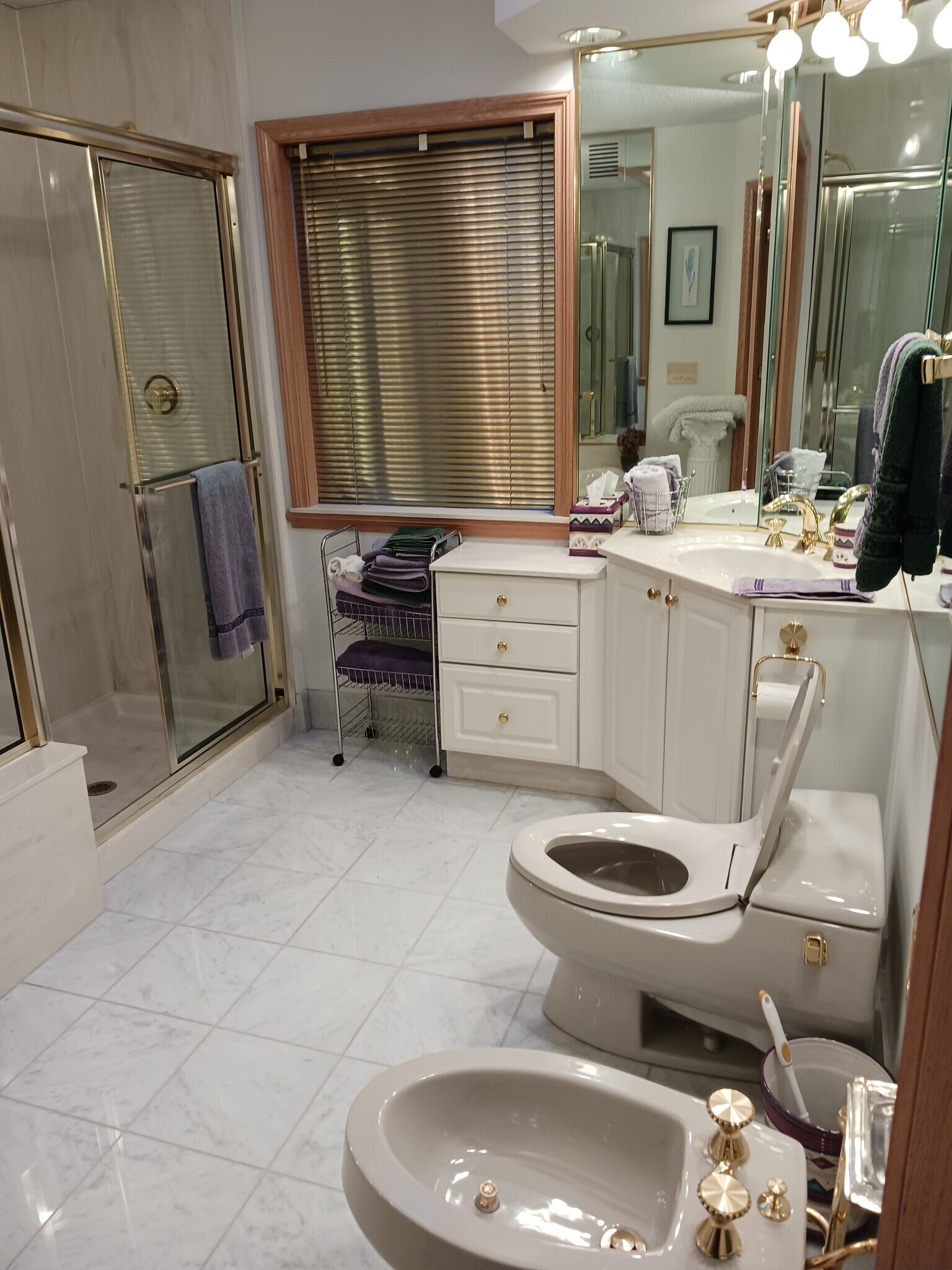 Building Photo - 10515 W Grand Ave