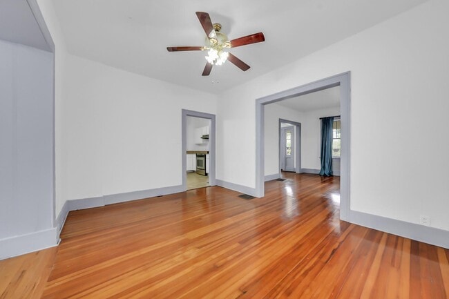 Building Photo - 1309 St Marys Blvd