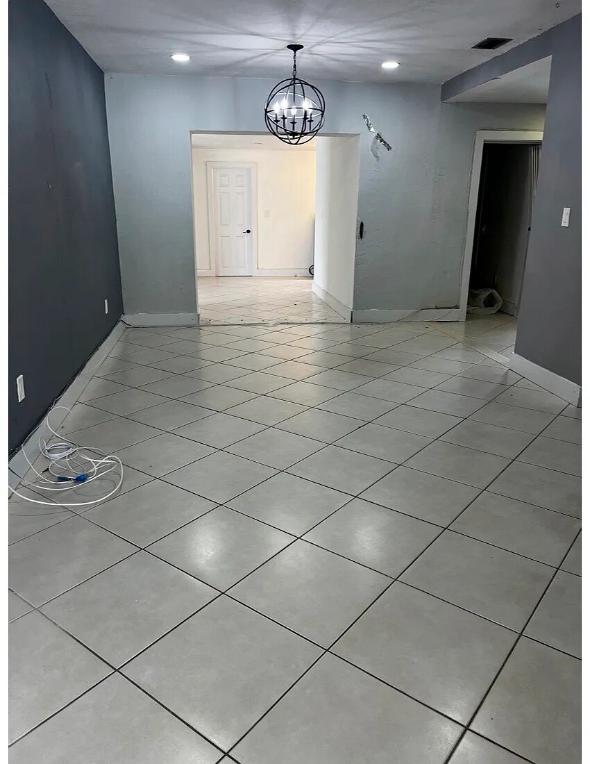Building Photo - 14321 Boggs Dr