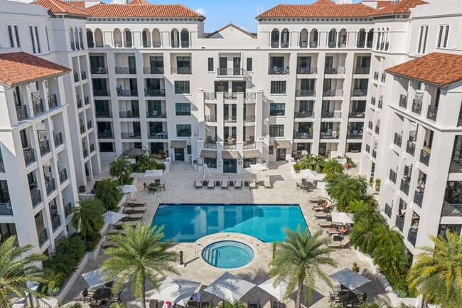 Building Photo - 200 E Palmetto Park Rd