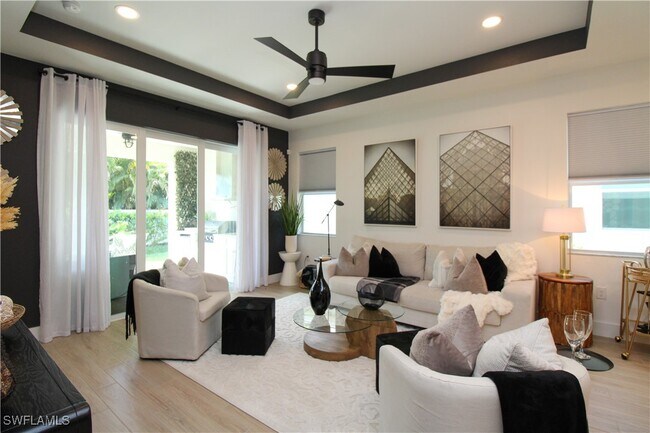 Building Photo - 8857 Oceana Wy