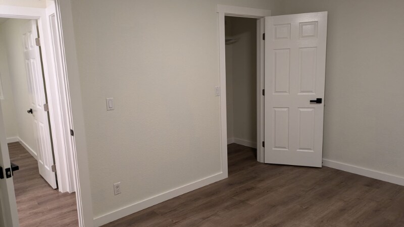 Building Photo - 12518 47th Dr SE