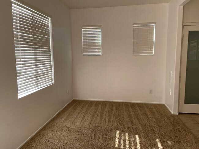 Building Photo - 5611 Artesano Ct