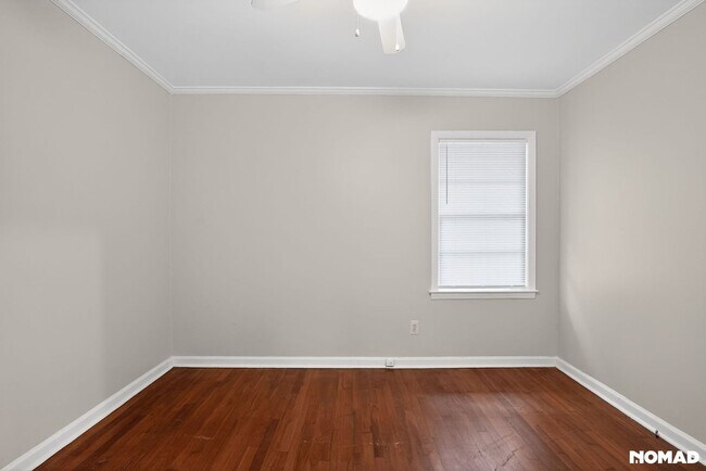 Building Photo - 2644 Pineland Ave