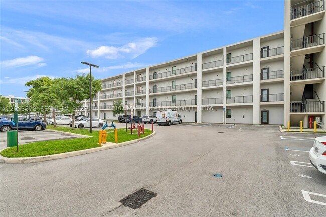 Building Photo - 8167 NW 41st St