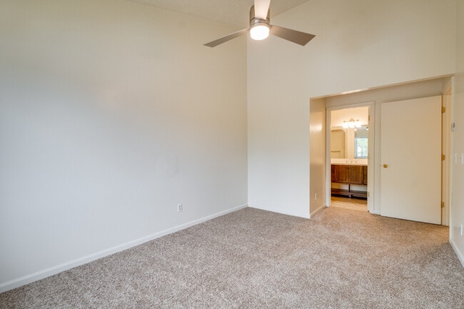 Building Photo - 1116-9 Blue Ridge Drive