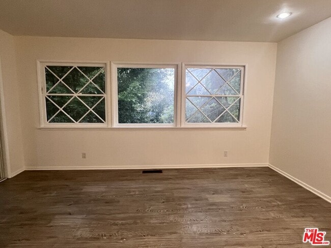 Building Photo - 15237 Del Gado Dr