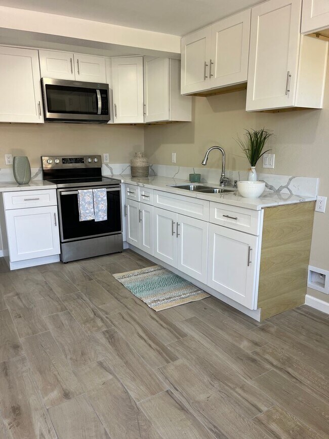 Building Photo - Newly Built ADU (454 sq ft - 1 bed / 1 bath)