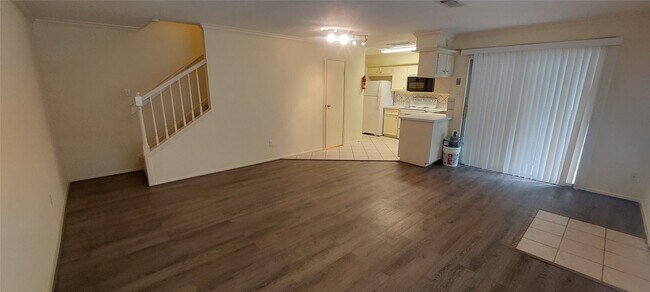 Building Photo - 8710 Ilona Ln