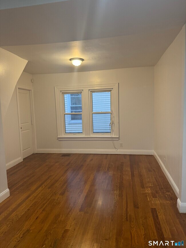 Building Photo - 1248 Pembroke St
