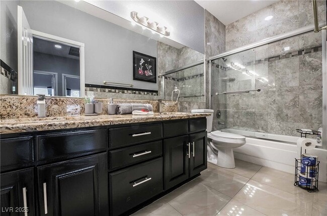 Building Photo - 1400 Castle Crest Dr