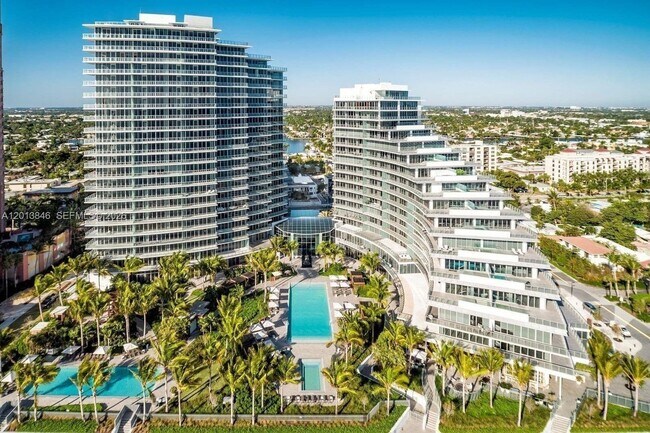 Building Photo - 2200 N Ocean Blvd