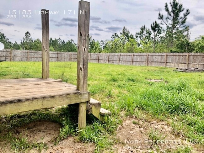 Building Photo - 15185 Hwy. 171 N.