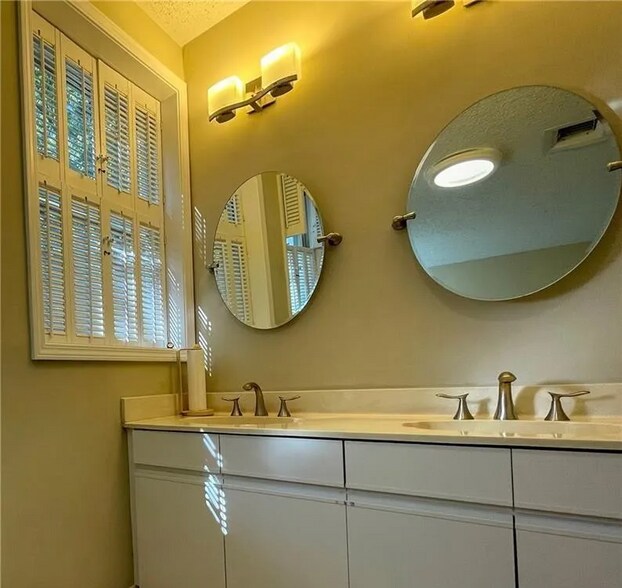 Main Bathroom Vanity - 450 Center St