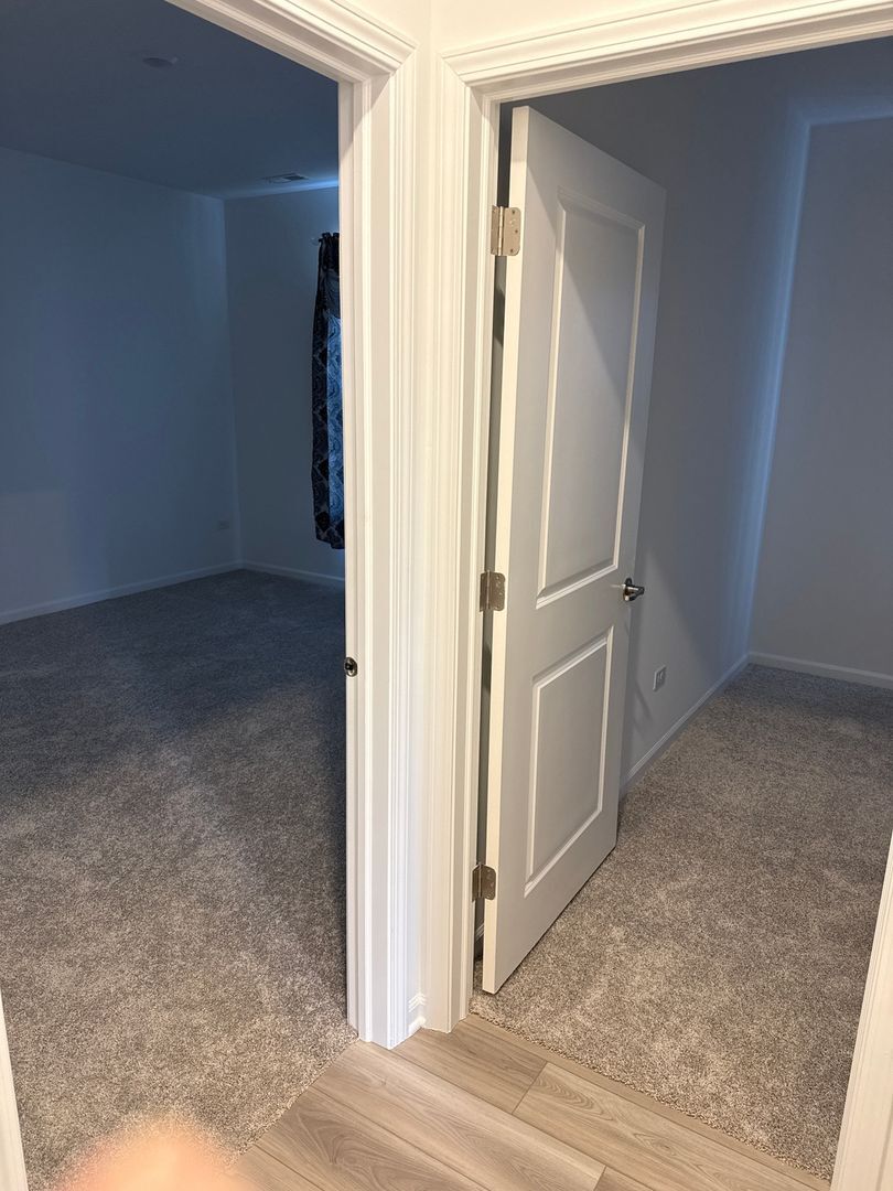 Building Photo - 7603 Honeysuckle Ln