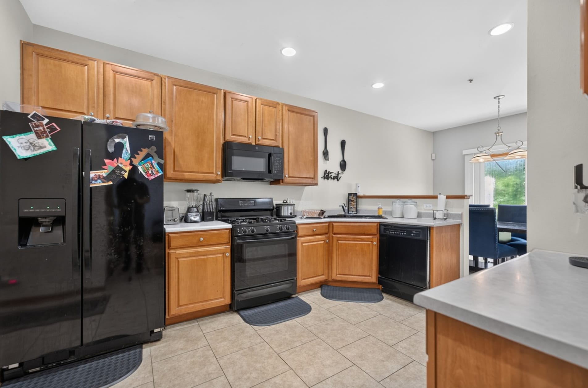 Building Photo - 949 Tanager Ct