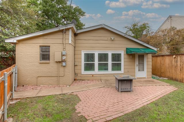 Building Photo - 3425 Stadium Dr