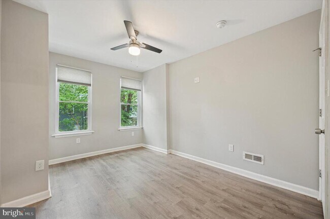 Building Photo - 717 N 38th St