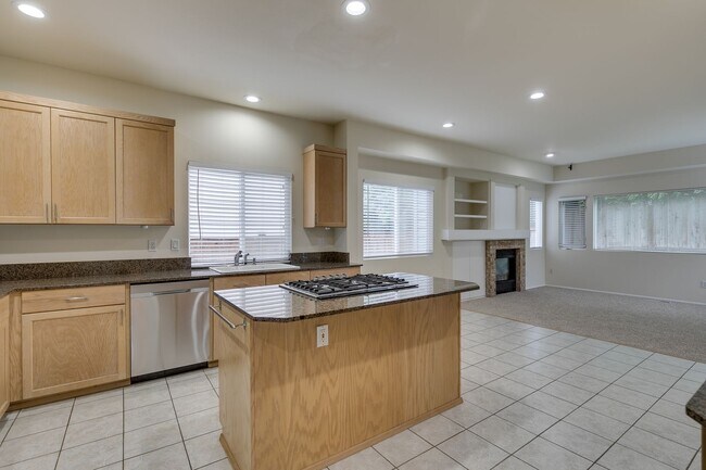 Building Photo - KLAHANIE Rental Home Available in August!