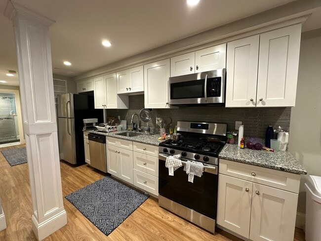 Building Photo - 602 Dorchester Ave