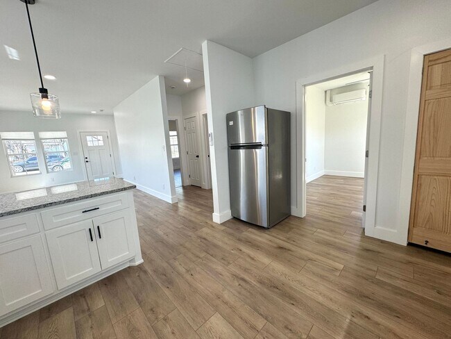 Building Photo - Stunning 2 bedroom 1 bathroom home In Kendall-Whittier district of Tulsa!